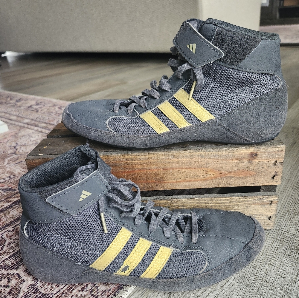 Adidas Men’s HVC Black Charcoal Metallic Gold Wrestling Shoes Sz 8.5